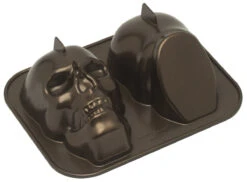 Nordic Ware 3D Haunted Skull Schedelbakvorm Aluminium Bronskleurig