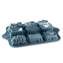 Nordic Ware - Bakvorm "Train Cake Pan" - Nordic Ware ProCast Party Time