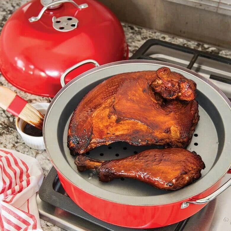 Nordic Ware Kettle Smoker rookpan ø 31,4 cm rood Nordic Ware Kettle Smoker Rookpan ø 31,4 Cm Rood -Nordic Ware 36556 turkey03 silver 1